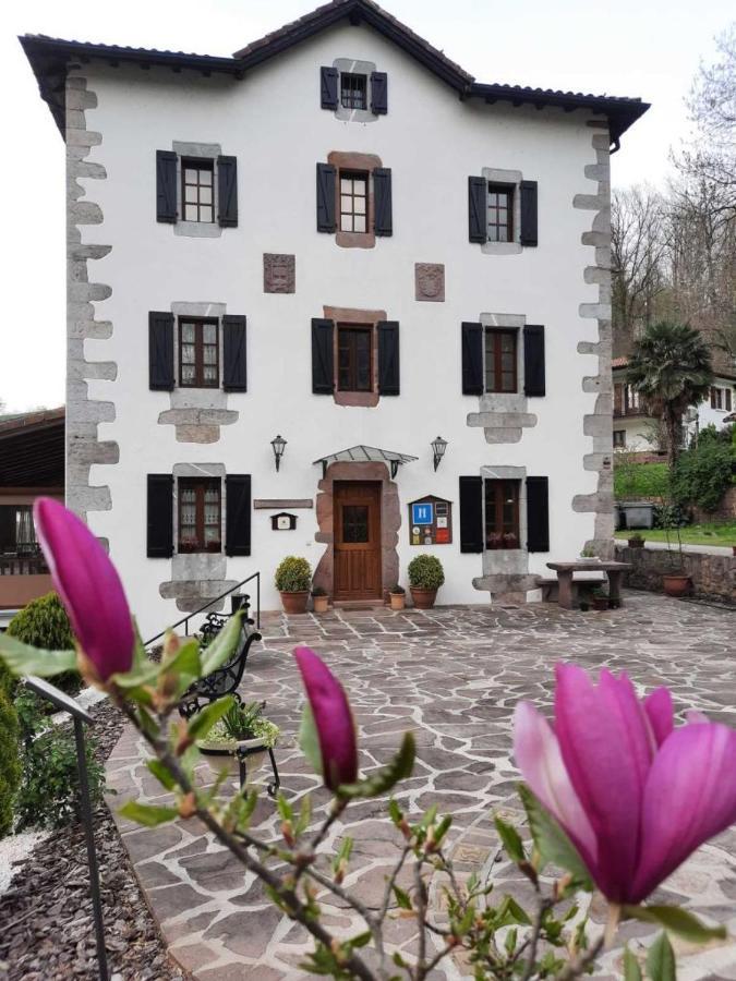 Hotel Rural Irigoienea Urdax エクステリア 写真