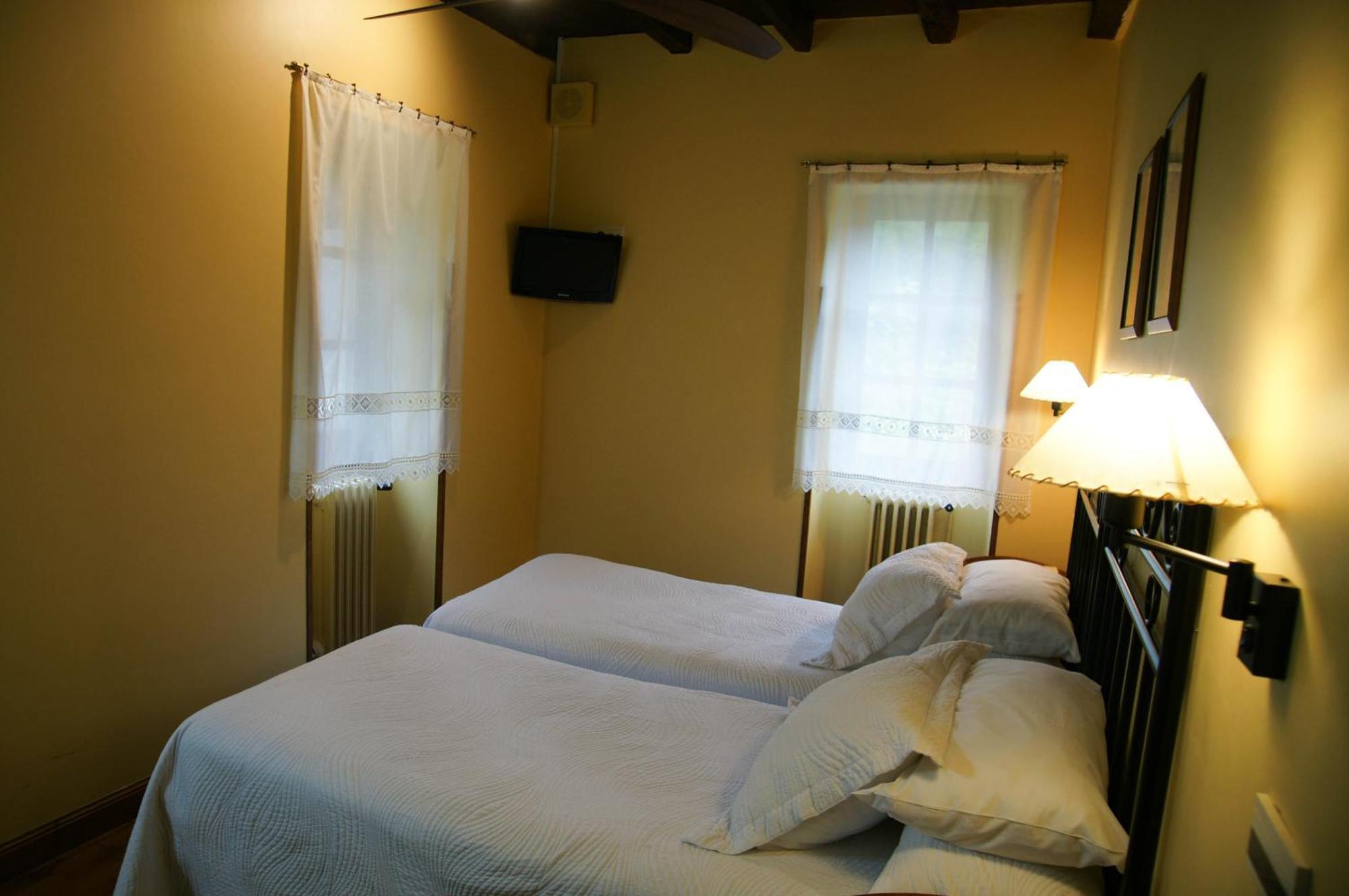 Hotel Rural Irigoienea Urdax 部屋 写真