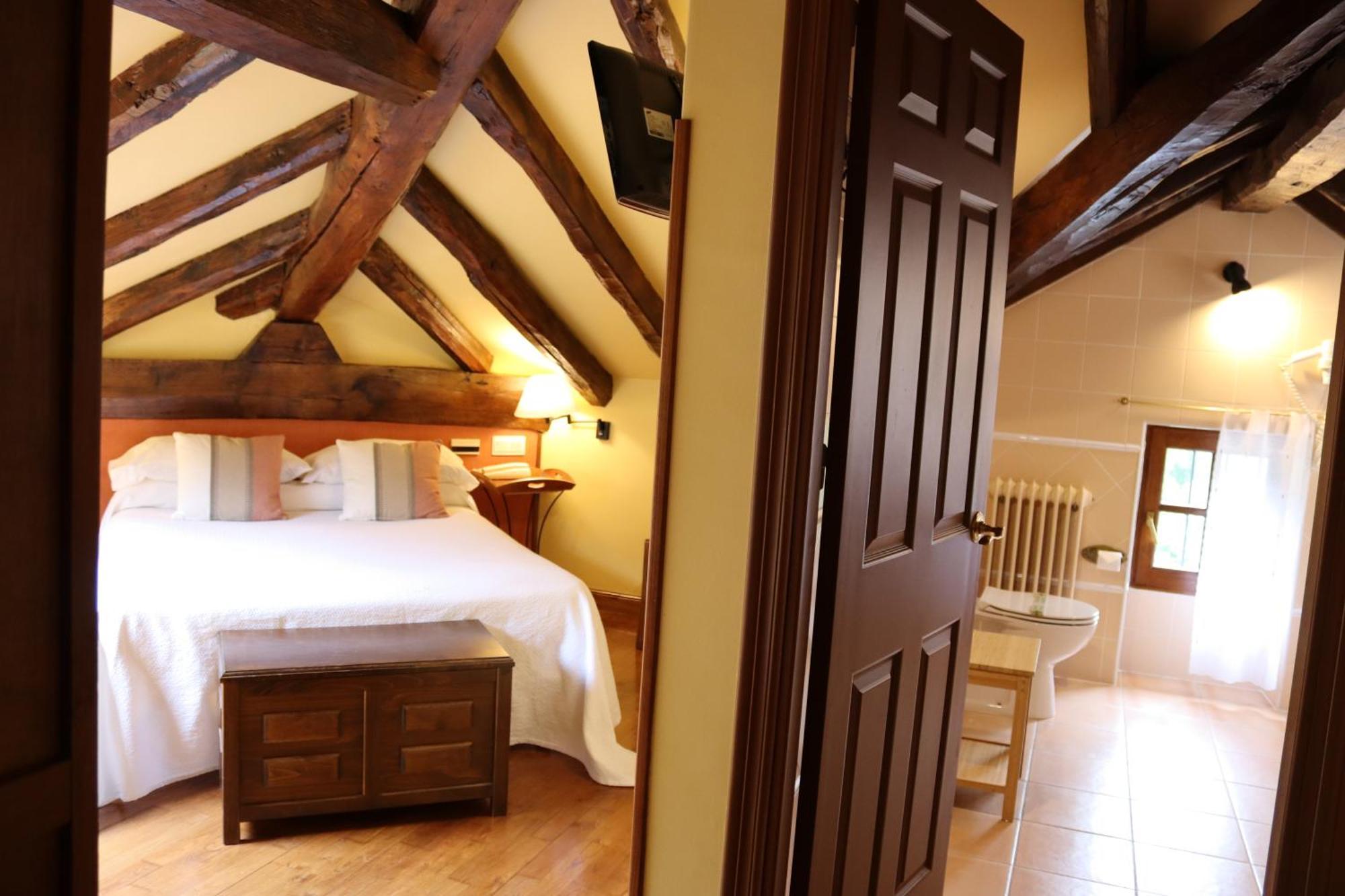 Hotel Rural Irigoienea Urdax エクステリア 写真