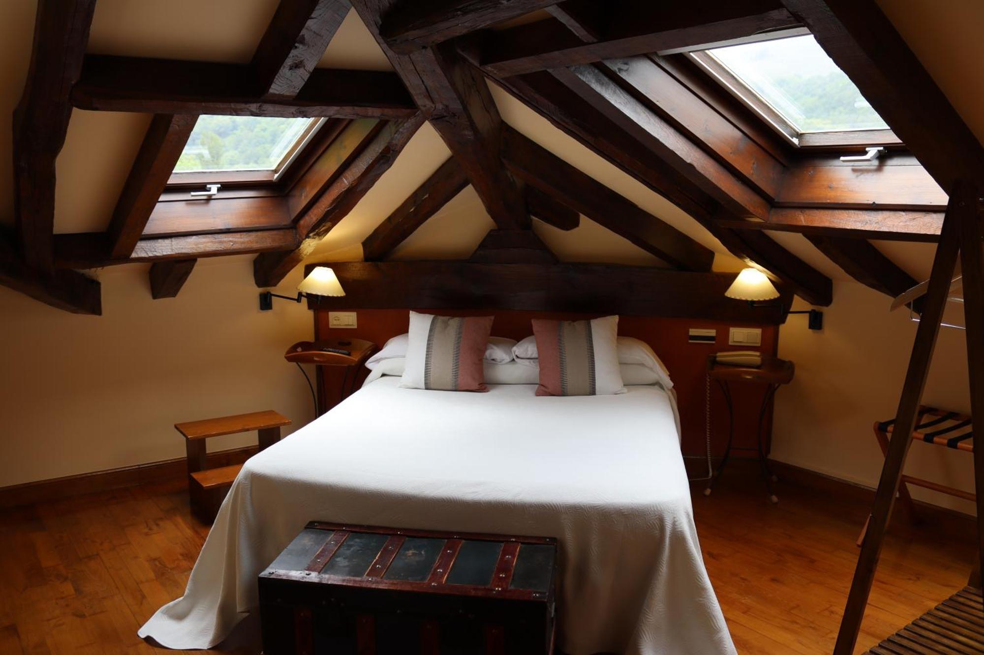 Hotel Rural Irigoienea Urdax エクステリア 写真