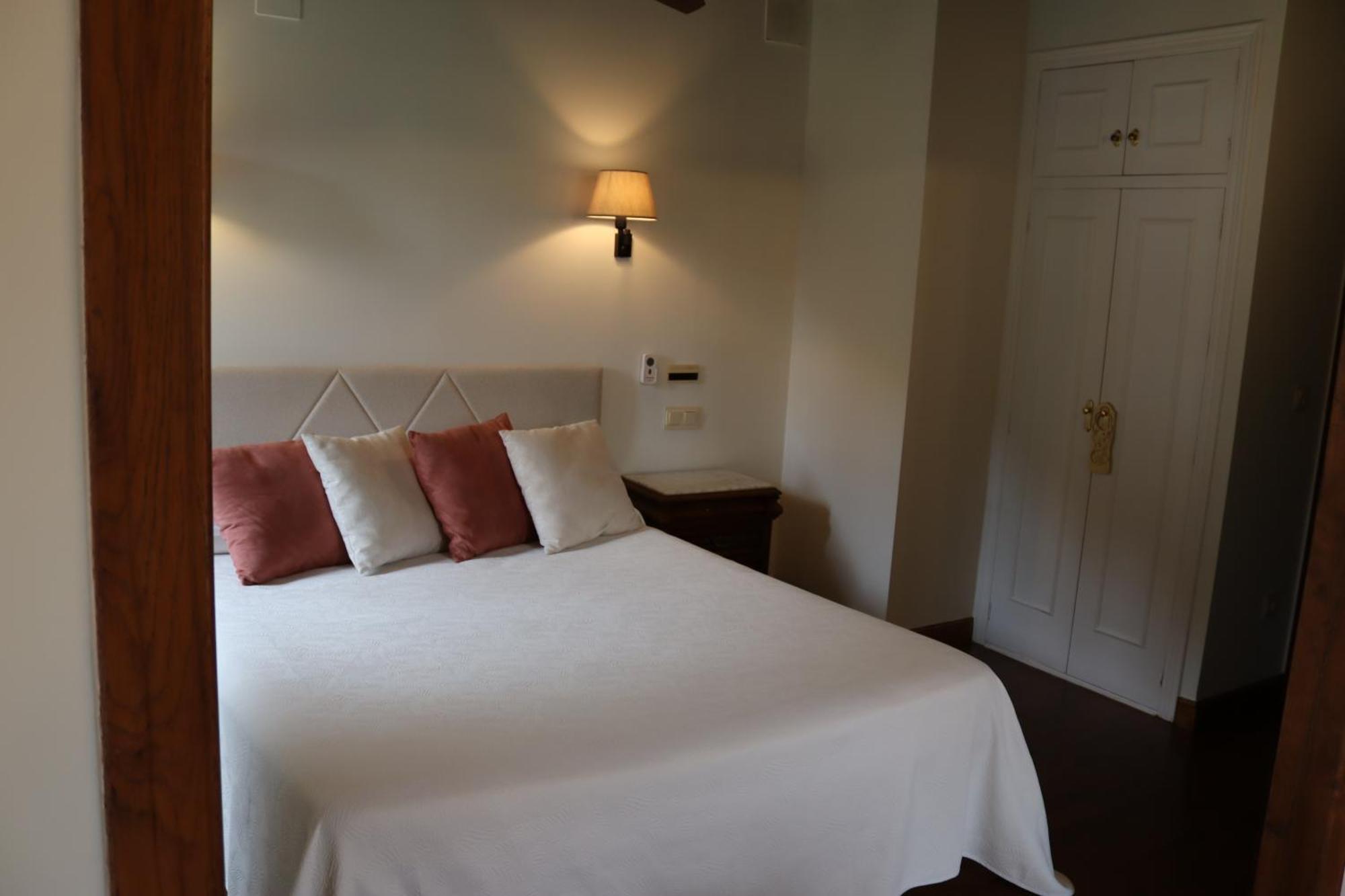 Hotel Rural Irigoienea Urdax エクステリア 写真