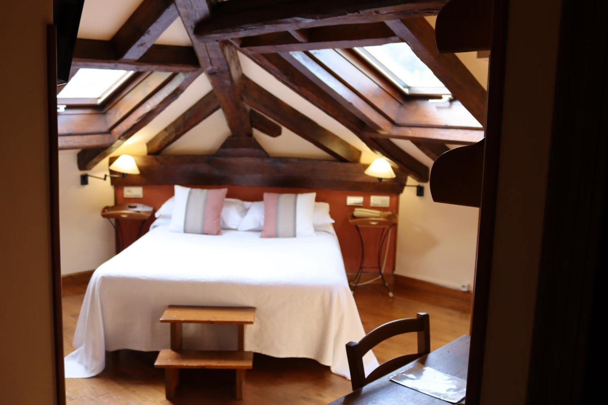Hotel Rural Irigoienea Urdax エクステリア 写真